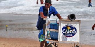 Senador do RN reclama de barulho causado por vendedores de picolé e do Natal Cap