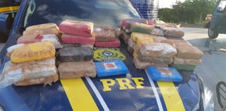PRF apreende mais de 40 kg de drogas em fundo falso de caminhão no RN