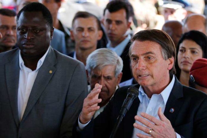 Bolsonaro disse hoje, no Rio de Janeiro, que o Brasil tem que reduzir a carga de impostos (Fernando Frazão/Agência Brasil)