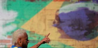 Neymar diz que título da Copa América “cala a boca” dos que dizem que seleção depende dele Neymar Jr , Praia Grande 13/07/2019 REUTERS/Rahel Patrasso