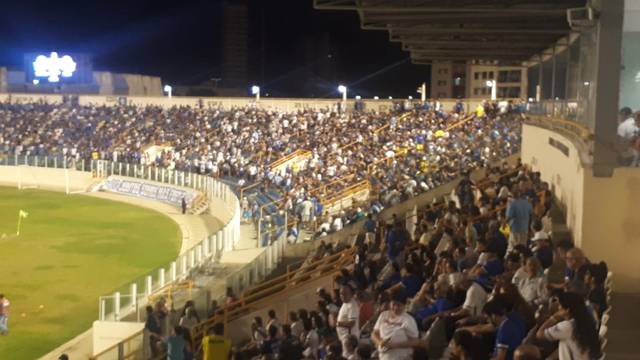 Torcida do Confiança lotou a Arena Batistão (Foto: Anna Fontes/ TV Sergipe)