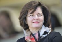 Raquel Dodge recorre de decisão de Toffoli sobre Coaf A procuradora-geral da República, Raquel Dodge, durante evento comemorativo dos 146 anos de nascimento de Alberto Santos-Dumont, Patrono da Aeronáutica e Pai da Aviação. | Foto: Marcelo Camargo/Agência Brasil