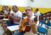 Centro de detenção do RN oferece aulas de violão a presos em projeto de ressocialização Presos fazem aulas no — Foto: Divulgação