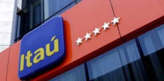 Programa de demissão voluntária do Itaú pode atingir até 6,9 mil funcionários Agência do Itaú: macroeconomia está em alta, diz presidente do banco. Foto: Marcelo Theobald / Agência O Globo