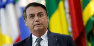 “Talvez pegue uma cana aqui no Brasil”, diz Bolsonaro sobre Greenwald Presidente Jair Bolsonaro participa de evento do Dia Nacional do Futebol Foto: ADRIANO MACHADO 19-07-2019 / REUTERS