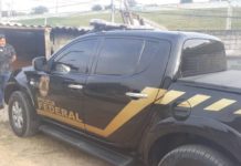 Quadrilha finge ser da PF para roubar R$ 123 milhões em ouro do aeroporto de Cumbica Um dos carros clonados usados pela quadrilha para roubar aeroporto foi abandonado na Zona Leste de São Paulo Foto: Divulgação/PRF