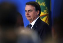 Cirurgia foi bem sucedida, e Bolsonaro apresenta quadro clínico estável, diz boletim BSB - Brasília - Brasil - 04/07/2019 - Presidente Jair Bolsonaro participa da cerimônia de posse do ministro da Secretaria de Governo do Palácio do Planalto, Luiz Eduardo Ramos. Foto: Jorge William / Agência O Globo Foto: Jorge William / Agência O Globo
