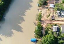 Esquema ilegal envolvendo garimpeiros no Pará movimenta 20 toneladas de ouro da Amazônia por ano Garimpeiros extraem as pedras na Bacia do Tapajós, no Pará Foto: Reprodução