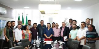 Governadora Fátima Bezerra recebe lideranças de Ceará-Mirim