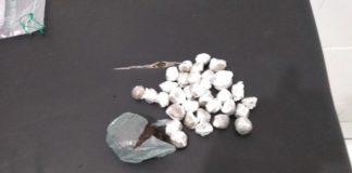 Agentes penitenciárias flagraram visitante com drogas na Cadeia Pública de Nova Cruz 32 trouxas de maconha e uma porção de boró