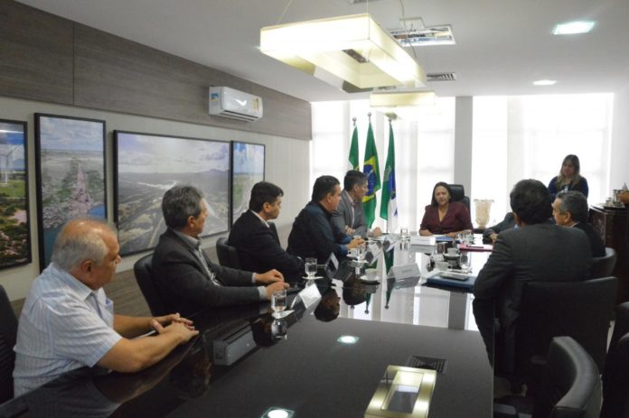 Governadora Fátima Bezerra em reunião acerca do Liquida Natal | Foto: José Aldenir / Agora RN