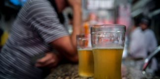 Levantamento alerta para consumo de álcool no país Mais de dois milhões de brasileiros têm traços de dependência da bebida alcoólica (Arquivo/Marcelo Camargo/Agência Brasil)