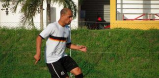 Fora de “final”, Jean Natal confia no Globo FC e diz que “nada está perdido” Jean Natal desfalca o Globo FC neste sábado — Foto: Rhuan Carlos/Globo FC