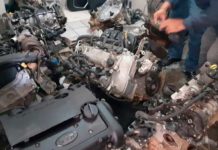 Polícia Civil descobre casa em Natal usada para desmanche de motores de carros roubados Motores estavam escondidos dentro de uma casa na Zona Norte de Natal — Foto: Polícia Civil do RN/Divulgação