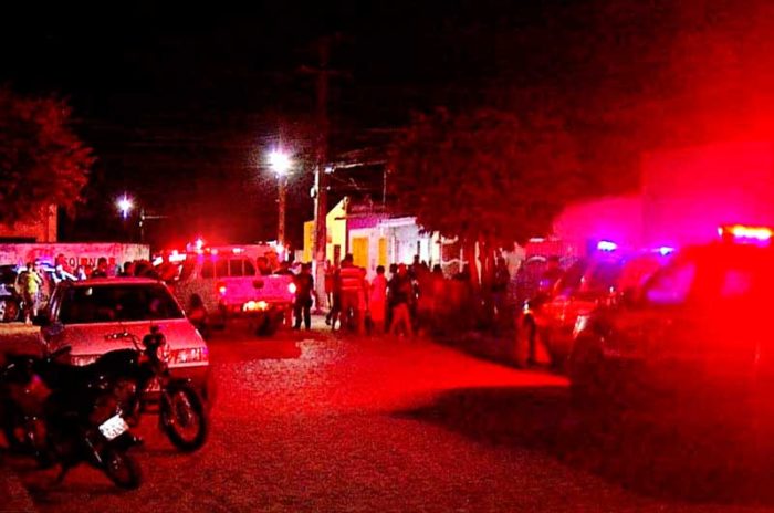 Mãe e filha foram baleadas dentro de casa, na noite desta segunda-feira (19), em São José de Mipibu, na Grande Natal — Foto: Inter TV Cabugi/Reprodução