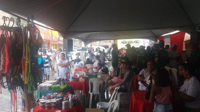 Feira promovida pelo BNB no interior do RN — Foto: Divulgação