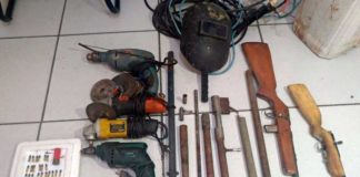 Polícia Civil prende homem e fecha oficina clandestina de armas em Natal Armas e materiais foram apreendidas em 'oficina clandestina' na Zona Sul de Natal. — Foto: Polícia Civil/Divulgação