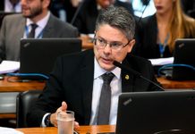 CDH aprova sugestão legislativa para uso medicinal da maconha Alessandro Vieira relatou sugestão legislativa, que passa tramitar como projeto em comissões do Senado | Foto: Marcos Oliveira/Agência Senado