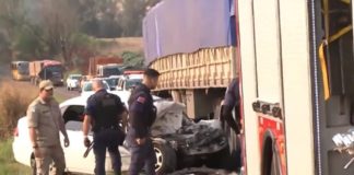 Antes de jogar carro contra caminhão, pai manda filho gravar vídeo: “Adeus, mãe”