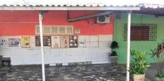 Assaltante mata assaltante durante briga com PM em bar na Zona Oeste de Natal PM estava no bar, lanchando, quando os assaltantes chegaram para roubar os clientes — Foto: Kleber Teixeira/Inter TV Cabugi