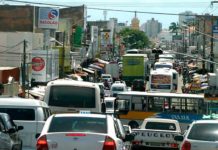 Comércio de Natal tem horário diferenciado no feriado da Independência Comércio de rua do bairro Alecrim, um dos maiores da capital potiguar, vai ter ponto facultativo das 8h às 16h — Foto: Canindé Soares