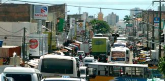 Comércio de Natal tem horário diferenciado no feriado da Independência Comércio de rua do bairro Alecrim, um dos maiores da capital potiguar, vai ter ponto facultativo das 8h às 16h — Foto: Canindé Soares
