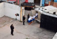 Em três dias, três CDPs são fechados e 322 presos transferidos na Grande Natal 117 internos que estavam no CDP de Macaíba foram levados para a Cadeia Pública de Ceará-Mirim, na Grande Natal — Foto: Seap/RN