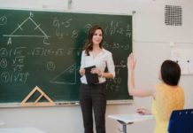 Improbidade: MP firma acordo com professora que ocupava 3 cargos públicos no RN