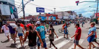 Comércio de Natal tem horário diferenciado no feriado dos Santos Mártires; confira mudanças Comércio de Natal tem horário diferenciado no feriado dos Santos Mártires — Foto: Canindé Soares