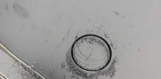 Criminosos tentam arrombar caixa eletrônico no RN, mas fogem após PM ser acionada Criminosos tentaram arrombar caixa eletrônico na madrugada deste domingo (1º) em Goianinha, RN — Foto: PM/Divulgação