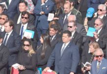 Ateus processam Bolsonaro, Davi e Maia por viagem para canonização de Irmã Dulce Autoridades brasileiras durante a cerimônia de canonização da Irmã Dulce, no Vaticano - Walmir Cirne - 14.out.19/Futura Press/Folhapress