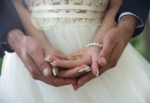 Noiva discute com convidada por causa de convite e mulher morre dias depois Casamento