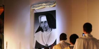 Irmã Dulce é canonizada pelo papa e se torna a primeira santa brasileira Irmã Dulce - Acervo Irmã Dulce