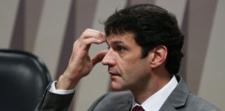 PF indicia ministro do Turismo e mais 10 por candidaturas-laranja no PSL em Minas O ministro do Turismo, Marcelo Álvaro Antônio, durante audiência no Senado — Foto: José Cruz/Agência Brasil