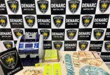 Mulher suspeita de distribuir droga na Grande Natal é presa com R$ 34 mil em dinheiro dentro de casa Mulher foi presa com R$ 34 mil em dinheiro dentro de casa durante operação de combate ao tráfico — Foto: Divulgação/Polícia Civil