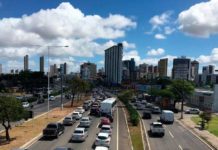 Motociclista alcoolizado bate em Hilux, fratura o punho e acidente gera engarrafamento em Natal Motociclista alcoolizado bate em Hillux, fratura o punho e acidente gera engarrafamento na Zona Sul de Natal — Foto: Rafael Barbosa/G1