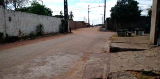 Garis são assaltados enquanto limpavam rua na Zona Norte de Natal Assalto a garis aconteceu na Avenida das Seringueiras, na Zona Norte de Natal — Foto: Oscar Xavier/Inter TV Cabugi