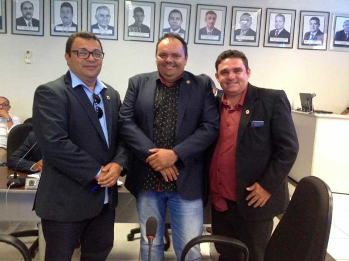 Da esquerda para direita: Vereador Luciano de Morais, Vereador João dos Ônibus, Vereador Randinho - Foto: Divulgação