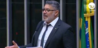 Frota intimida deputada conservadora casada com flagrante sexual dentro do Congresso