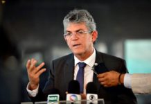 FORAGIDO: Ex-governador da Paraíba Ricardo Coutinho deixa o país e é procurado na lista vermelha da Interpol