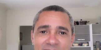 Professor é morto a facadas dentro de casa no litoral sul potiguar Eliezei Urbano foi assassinado a facadas em casa na praia de Barreta, em Nísia Floresta, na madrugada desta quarta (22). — Foto: Redes sociais