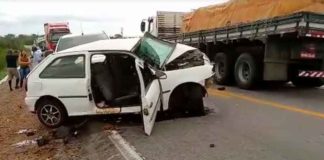 Mulher grávida perde bebê após acidente na BR-304 no RN; outras 5 pessoas ficaram feridas Acidente aconteceu por volta de meio-dia desta sexta-feira (17) na BR-304, em Caiçara do Rio do Vento, RN — Foto: Redes sociais