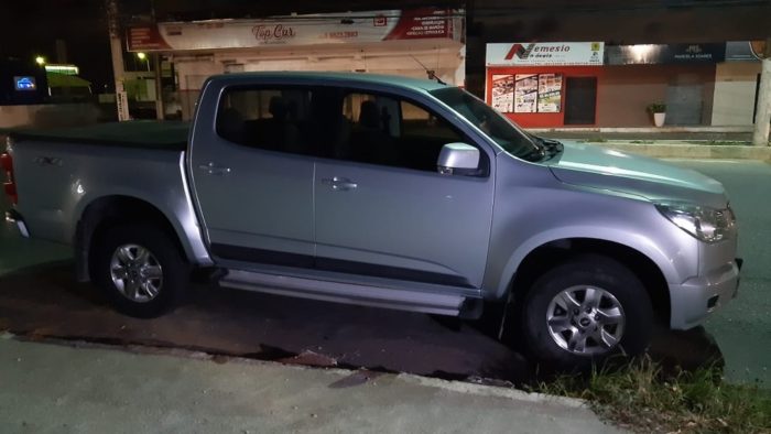 Carro da família foi recuperado pela Polícia Militar em Igapó, na Zona Norte de Natal — Foto: Sérgio Henrique Santos/Inter TV Cabugi