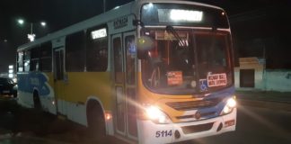 Homens fazem arrastão em ônibus na Zona Norte de Natal e levam celulares e dinheiro Homens assaltam ônibus na Zona Norte de Natal e levam celulares e dinheiro — Foto: Sérgio Henrique Santos/Inter TV Cabugi