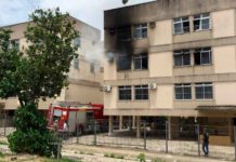 Incêndio destrói apartamento na Zona Sul de Natal Corpo de Bombeiros foi acionado para conter incêndio em apartamento na Zona Sul de Natal nesta sexta (24) — Foto: Rafael Lopes/Inter TV Cabugi