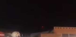 Homem é morto a tiros após tumulto em festa no interior do RN Confusão durante show em Tibau — Foto: Reprodução