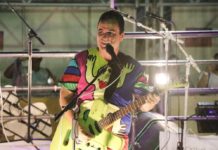 Confira programação completa de shows e bloquinhos do carnaval de Natal desta segunda-feira (24) Ricardo Chaves agitou os foliões do bloco Bicho — Foto: Elias Medeiros