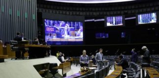 Saiba quem tem direito e como requerer o auxílio de R$ 600 a R$ 1.200 que será pago pelo governo