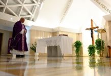 Papa Francisco tem teste com resultado negativo para coronavírus, diz imprensa