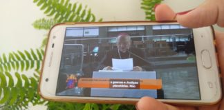 Sem missa dos santos óleos, ou lava pés: Coronavírus faz Igreja Católica adaptar celebrações da Semana Santa no RN Dom Jaime Vieira Rocha abre celebrações de Páscoa no RN pela internet — Foto: Igor Jácome/G1